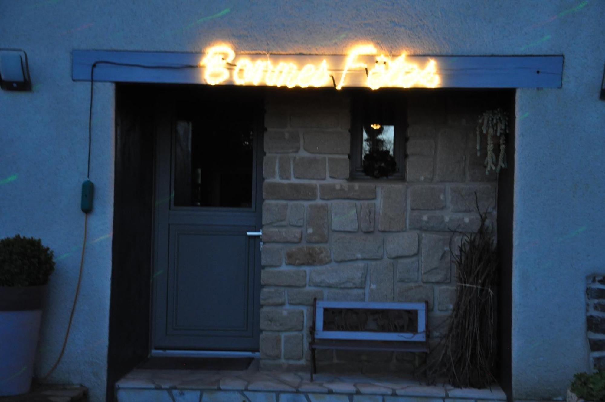 Perrault Gites Loscouet-sur-Meu エクステリア 写真