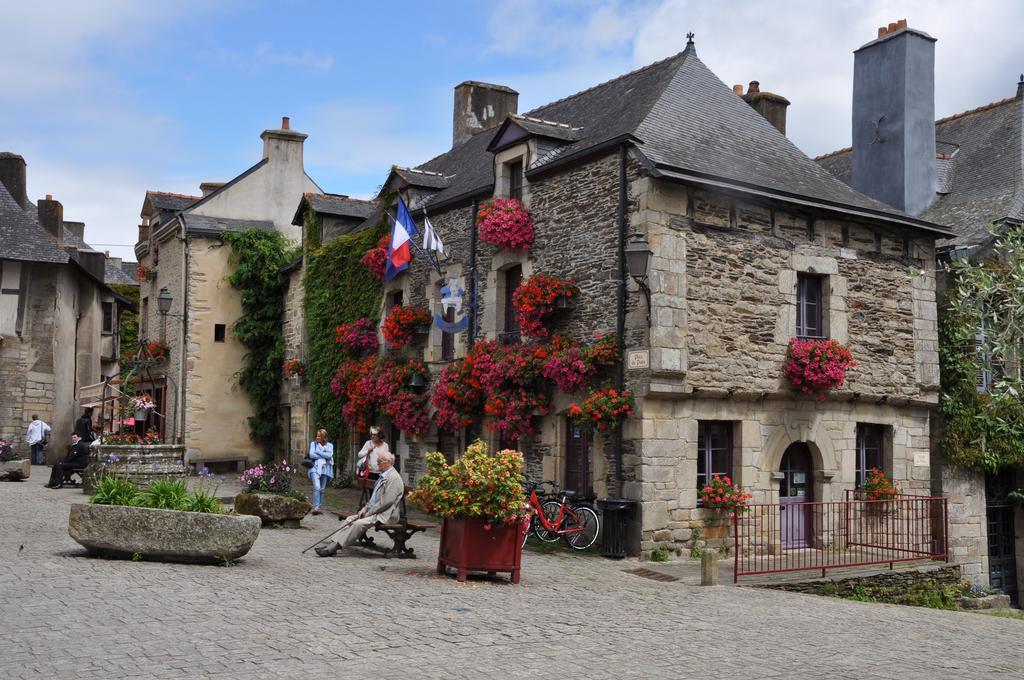 Perrault Gites Loscouet-sur-Meu エクステリア 写真